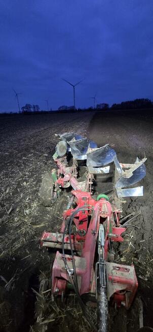 Sprzedam Kosiarka rotacyjna.Pług obrotowy 4 skibowy