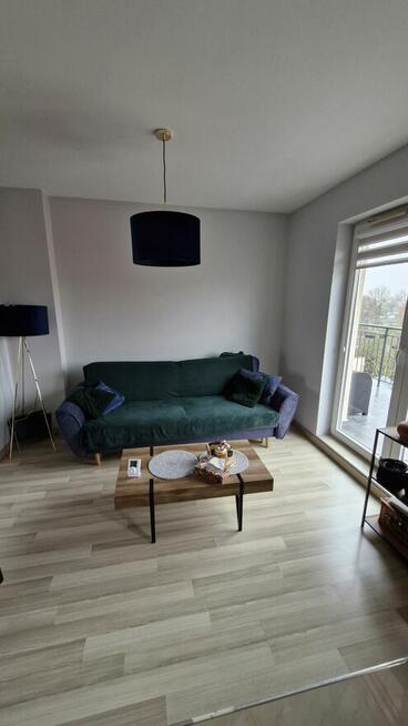 Przestronne mieszkanie z dużym balkonem, miejscem garażowym