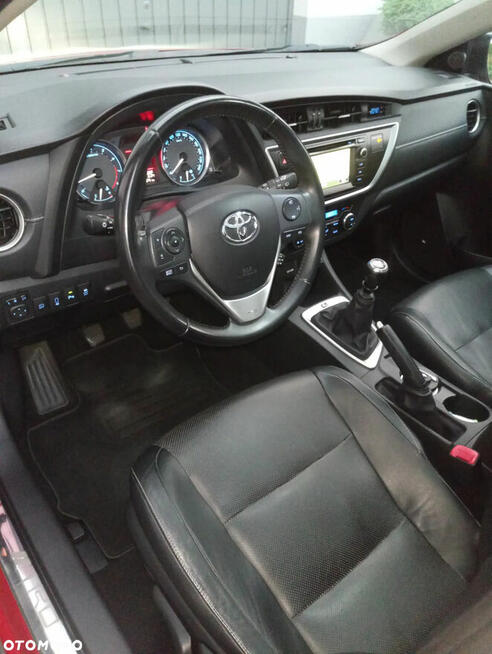 Toyota Auris II Sport Touring 1.6 Valvematic