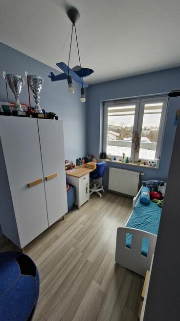 Przestronne mieszkanie z dużym balkonem, miejscem garażowym