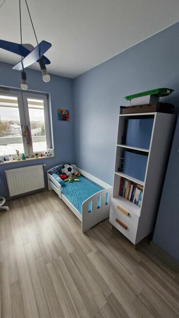 Przestronne mieszkanie z dużym balkonem, miejscem garażowym