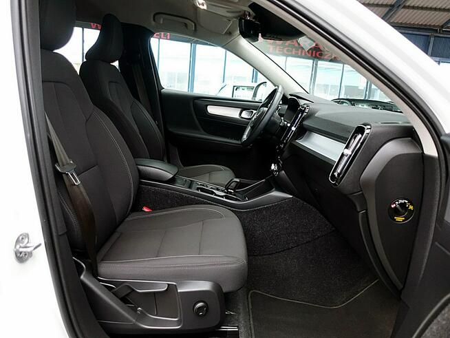 Volvo XC 40 EL.Klapa+NAVI+Kamera+PODGRZ.Kier+Fotele1WŁ KRAJOWY GWAR. Bezwyp F23%