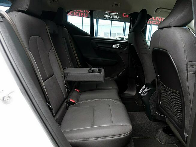 Volvo XC 40 EL.Klapa+NAVI+Kamera+PODGRZ.Kier+Fotele1WŁ KRAJOWY GWAR. Bezwyp F23%