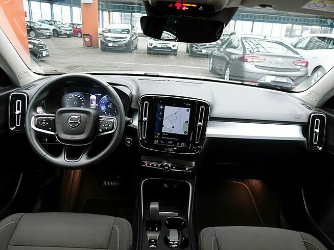 Volvo XC 40 EL.Klapa+NAVI+Kamera+PODGRZ.Kier+Fotele1WŁ KRAJOWY GWAR. Bezwyp F23%