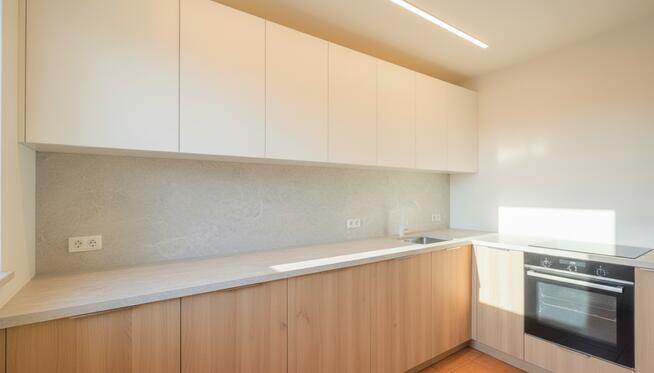 Jasne 4 pokojowe mieszkanie z 3 sypialniami.