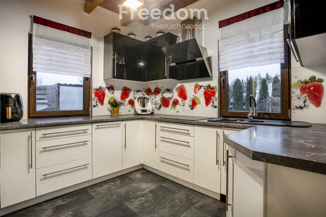 Dom na dużej działce ze stawem – Konieczki