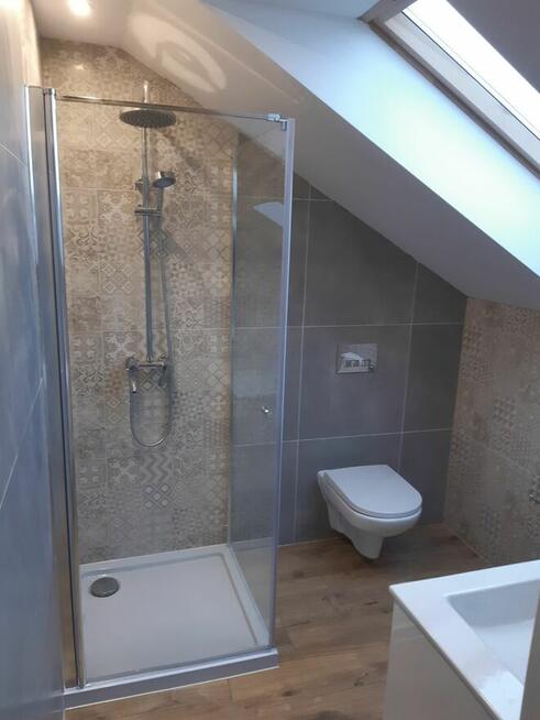 Układanie płytek, generalne remonty wnętrz.