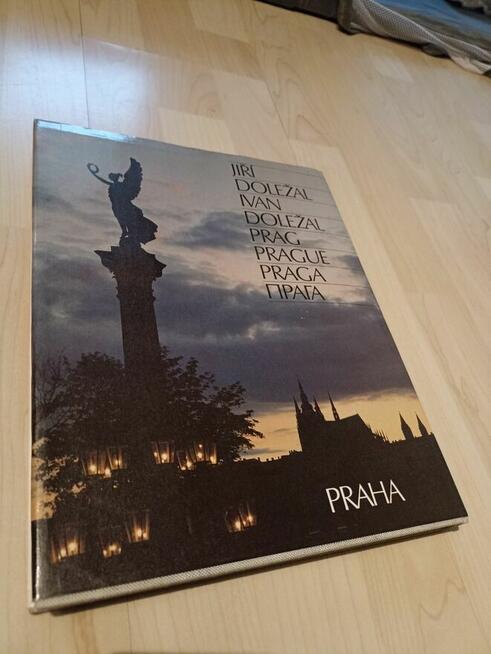 Jiří Doležal, Ivan Doležal: Praha / Prag / Prague / Praga