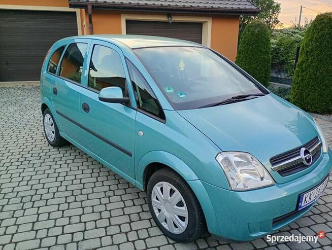 Opel Meriva 1,6 benzyna nowy rozrząd opony bez rdzy 172000