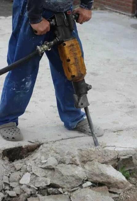 Wyburzenia scian tynki posadzki