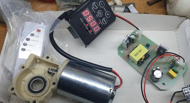 Uszkodzony elektryczny rower treningowy TODO