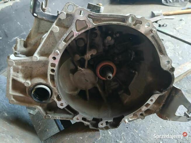 Skrzynia biegów Toyota Auris 31115-05020