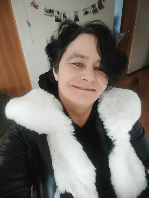 Poszukuję pracy z zakwaterowaniem