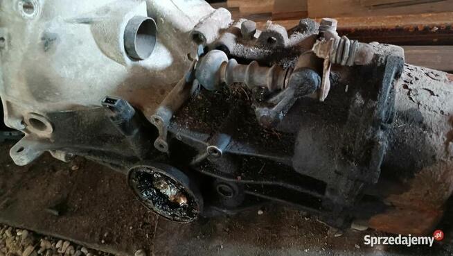 Skrzynia biegów kompletna Porsche 944 2.5 benzyna