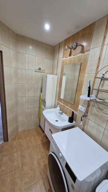 Przestronne mieszkanie z dużym balkonem, miejscem garażowym