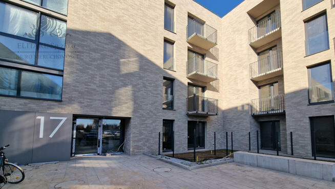 Mieszkanie 3pok. o pow 43,39m2, balkon, winda/ Żerniki