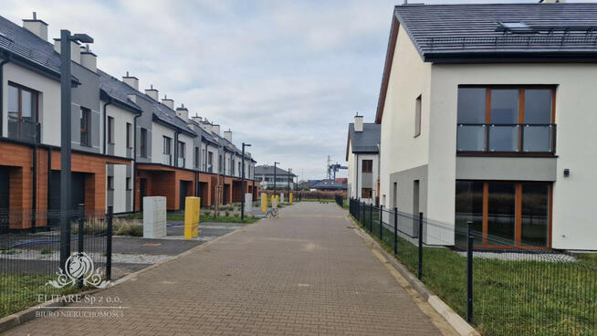 Dom szereg środkowy o pow.130,58m2 na działce 113,90m2, Kąty Wrocławskie