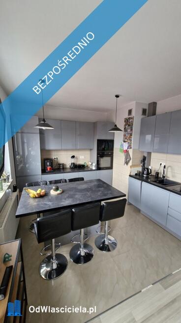 Przestronne mieszkanie z dużym balkonem, miejscem garażowym i komórką