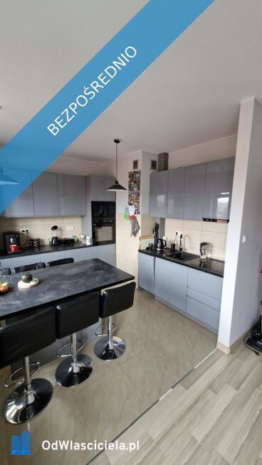 Przestronne mieszkanie z dużym balkonem, miejscem garażowym i komórką