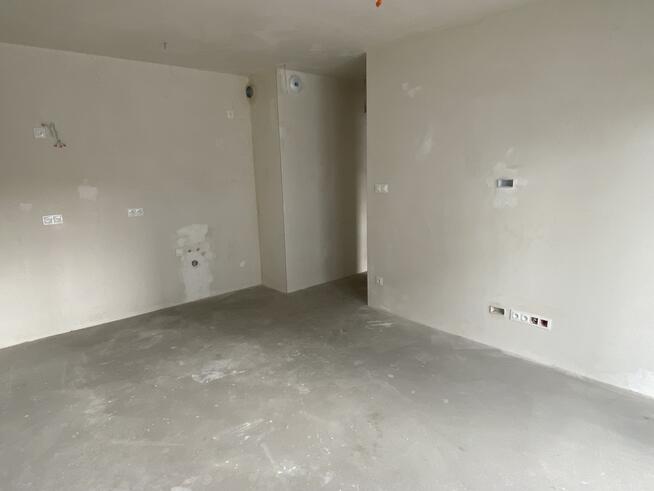 Mieszkanie w nowym bloku przy ulicy Rynkowej.