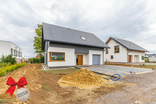 Dom Jakubowice Konińskie gm. Niemce,