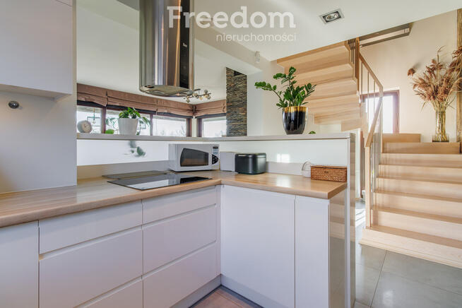 Komfortowy dom na działce 10 ar w Kobylcu!