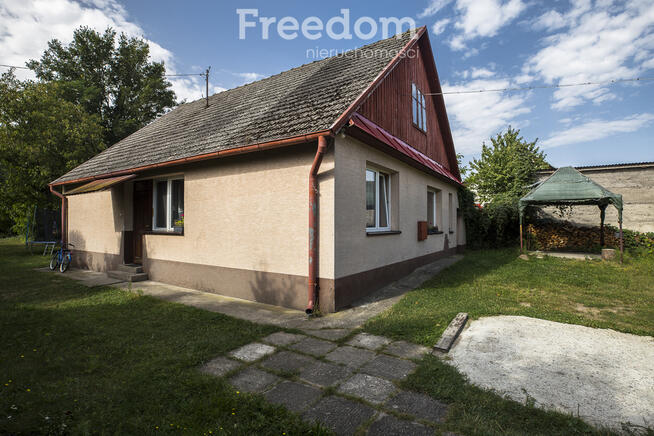 Działka 17,34 ar z domem i garażem – Wierzawice