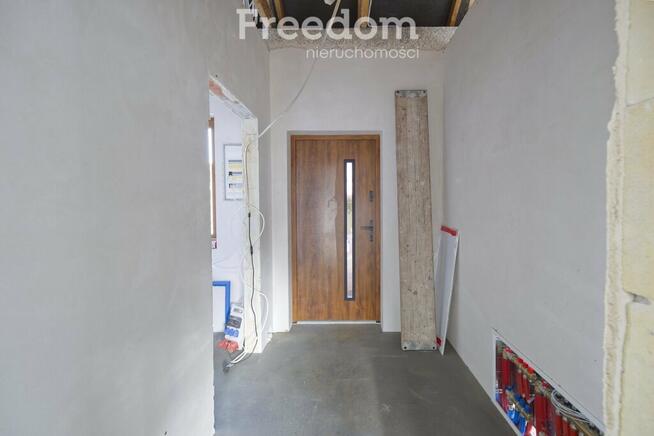 Parterowy dom w stanie deweloperskim