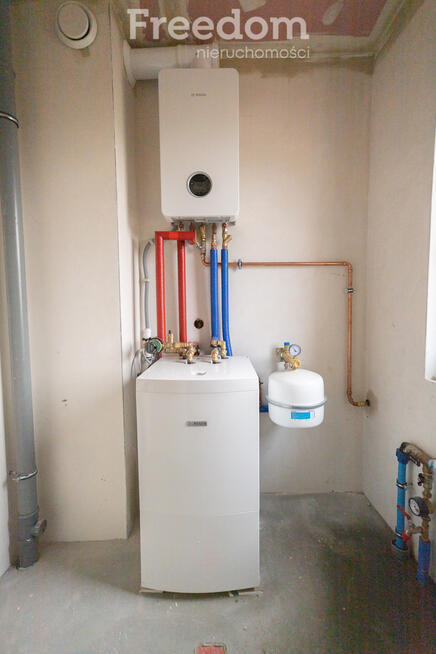 Parterowy dom w stanie deweloperskim