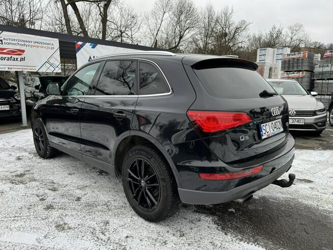 Audi Q5 Klimatronic 2-stref, Podgrz. fotele, 2 kpl. kół, Panorama, Hak