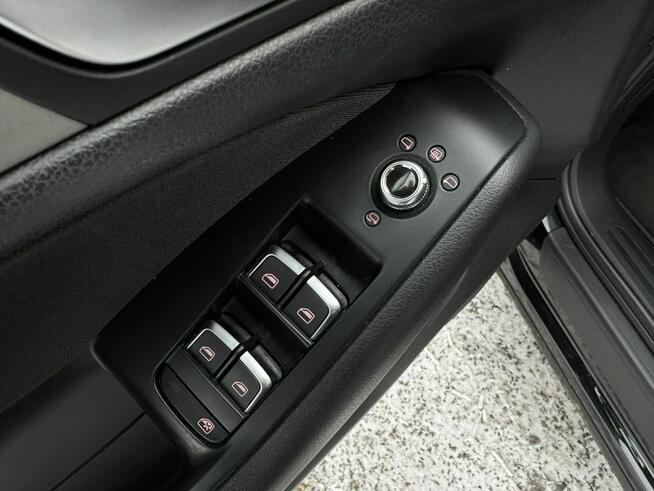 Audi Q5 Klimatronic 2-stref, Podgrz. fotele, 2 kpl. kół, Panorama, Hak