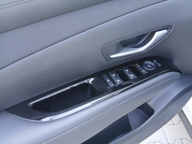 Hyundai Tucson 1.6 T-GDI HEV 6AT 2WD 215KM Wersja Smart+Pakiet LED SalonPL FV23%