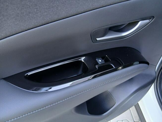 Hyundai Tucson 1.6 T-GDI HEV 6AT 2WD 215KM Wersja Smart+Pakiet LED SalonPL FV23%