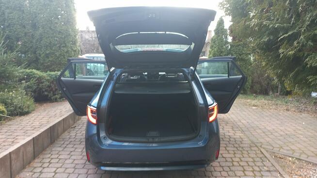 Toyota Corolla E-CVT 1.8Hybryda FV23% 46.9netto Aktywny Tempomat Climatronik Salon PL