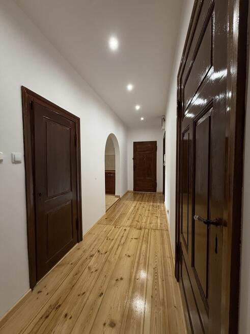 Duże Ciepłe Jasne Mieszkanie w Kamienicy