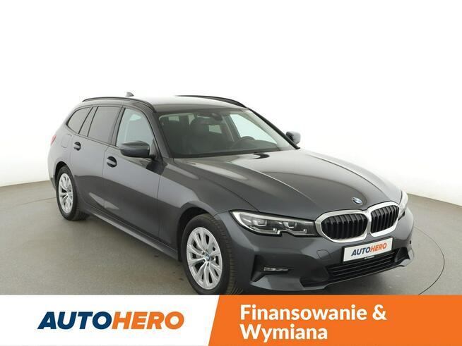 BMW 330 PHEV full LED virtual cocpit navi sportowe fotele kamery