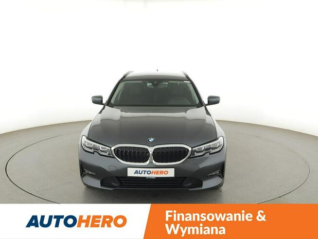 BMW 330 PHEV full LED virtual cocpit navi sportowe fotele kamery
