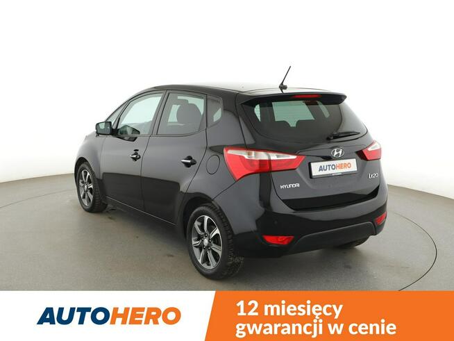 Hyundai ix20 niski przebieg grzane fotele PDC klima-auto tempomat