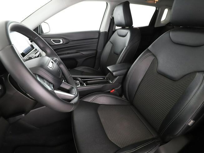 Jeep Compass Night Eagle mHEV automat półskóra PDC tempomat LED