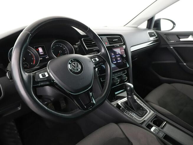 Volkswagen Golf DSG full LED grzane fotele klima auto navi czujniki parkowania