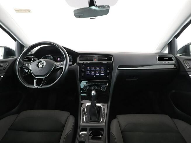 Volkswagen Golf DSG full LED grzane fotele klima auto navi czujniki parkowania