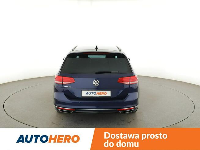 Volkswagen Passat R-Line DSG virtual cocpit navi klima auto (3 strefy) półskóra czujniki