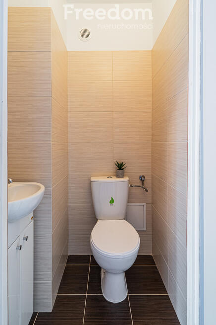 3 pokojowe mieszkanie w centrum z windą i balkonem