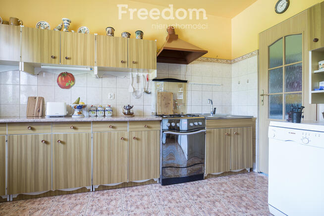 Duża działka 31a z domem i zabudowaniami –Pruchni