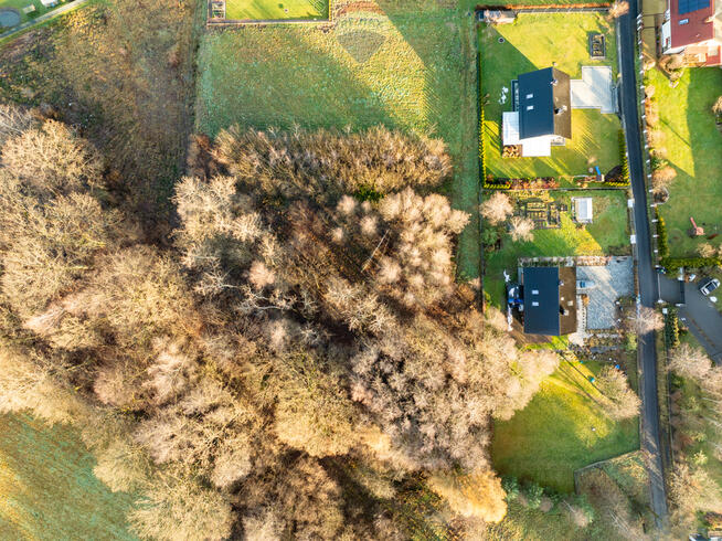 Krzywaczka - działka pod bliźniaka, dwa domy.