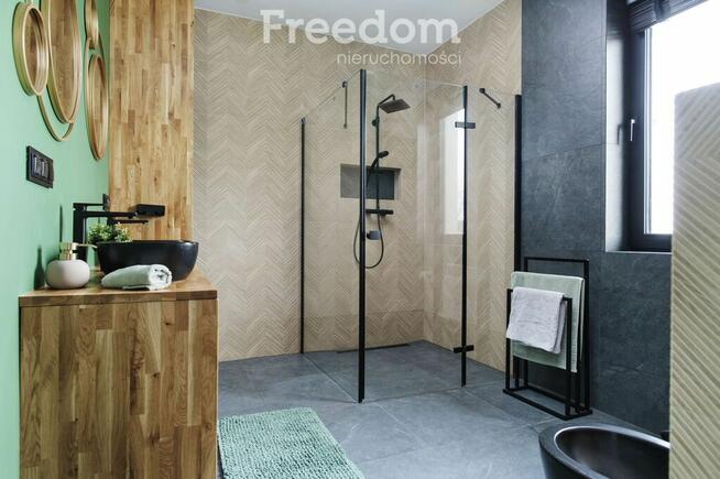 Nowoczesny dom w Wytrębowicach koło Łysomic