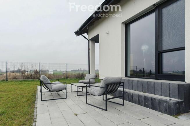 Nowoczesny dom w Wytrębowicach koło Łysomic