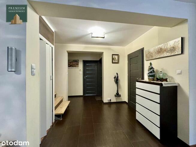 Dom wolnostojący - na przestronnej działce w Narwi.