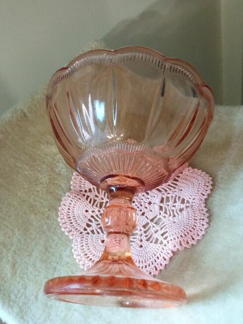 Rozalinowa cukiernica bombonierka