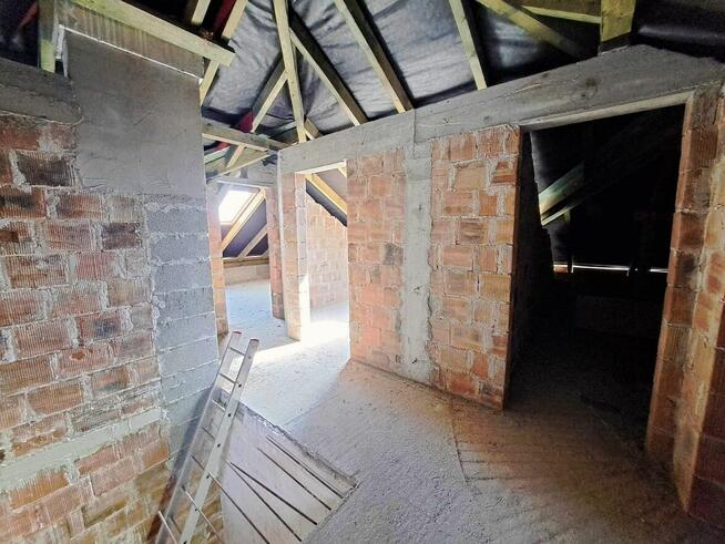 Na sprzedaż DOM, garaż. Działka 1214m2. Straszydle